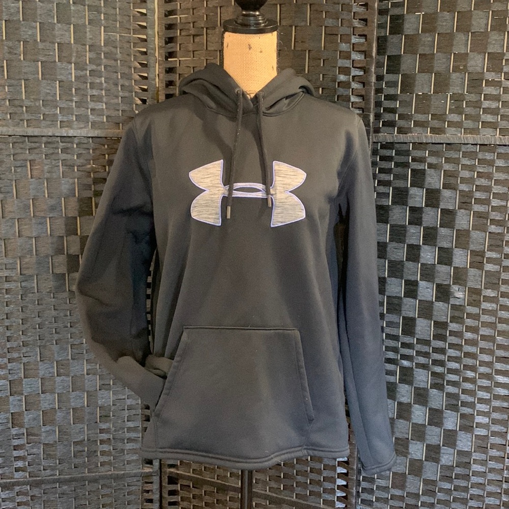 Black under armour hoodie in size extra large